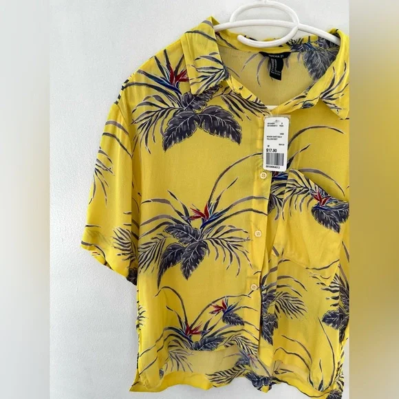 Cropped Hawaiian Button Down Shirt Yellow Women’s Plant Print NWT Medium - Picture 5 of 11
